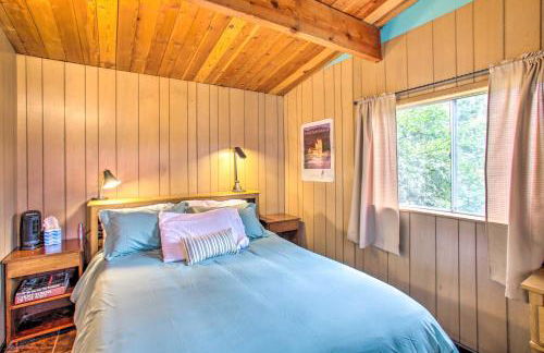 Remote Escape Serene Lakeside Cabin with Beach - Foto 14