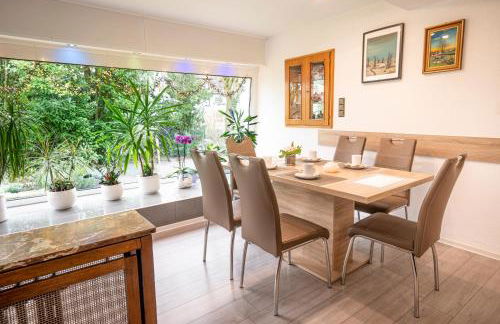 TRUTH für 5 - King Size Betten, Kamin, Garten, XXL Couch, Smart-TV - Foto 6