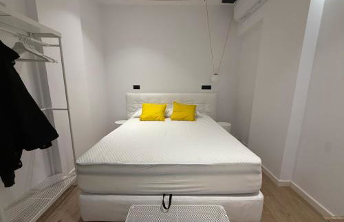 Studio 8 black & Yellow Urban Apartment City Center - Foto 32