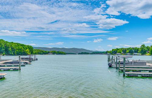Steps to Smith Mountain Lake Unit with Pool Access! - Foto 25