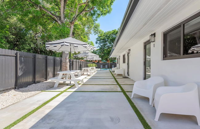 Fresh Modern With Pool Oasis - Foto 23