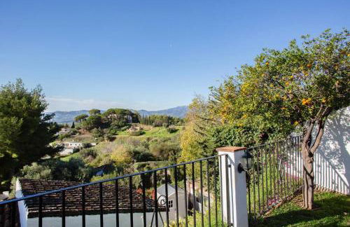 Beautiful house with garden & views in Mijas - Photo 20