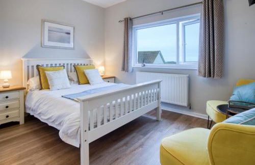 Tide & Tee - 2 Bedroom Apartment - Penally - Tenby - Photo 16