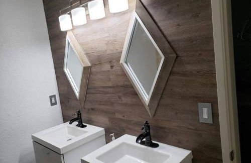 3 Bedrooms,Beautiful House with Hot Tub, Pool Oasis and Fire Pit - Foto 18