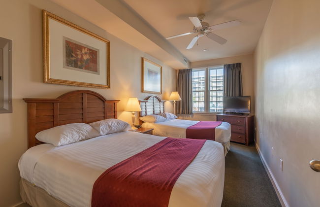 Ebb Tide Suites - Photo 6