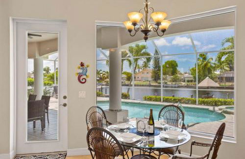 Cape Serenity- Premier Waterfront Villa with Kayaks and Bikes - Photo 16