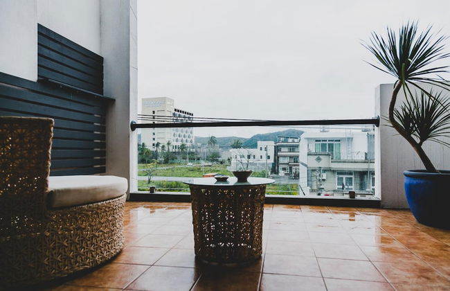 CHLOECHEN-Home - Photo 10