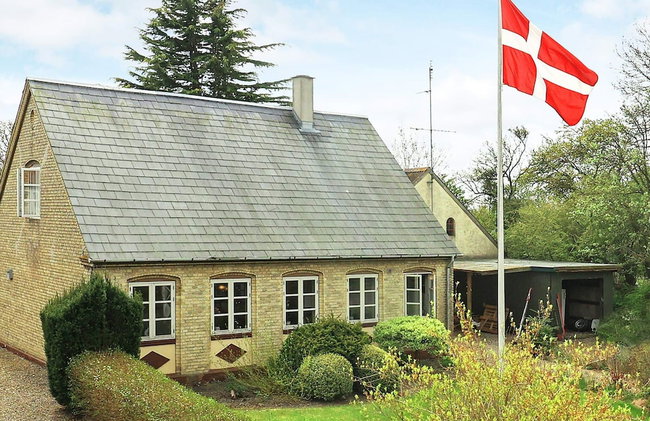 6 Person Holiday Home in Aeroskobing - Foto 1