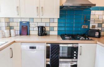 Spacious 1 bed flat-FREE Parking - Foto 11