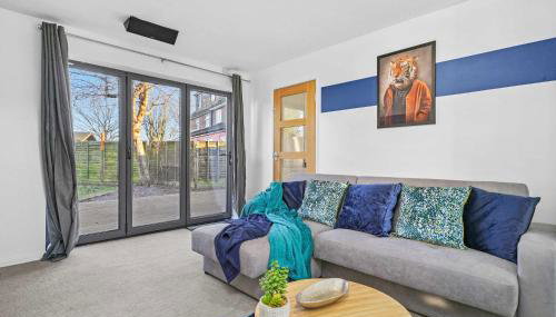 Spacious 3BED Home in Rugby - Ideal for Groups - Foto 1