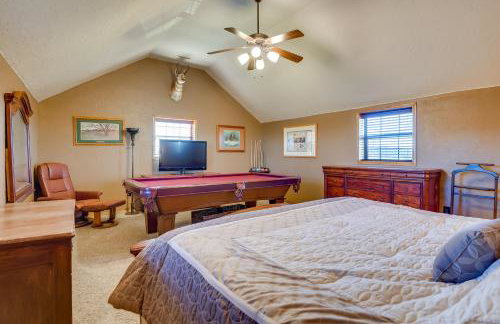 Cozy Strawn Cabin with Pool Access - Near Lake! - Foto 13