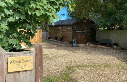 Cosy dog friendly lodge with an outdoor bath on the Isle of Wight - Foto 5