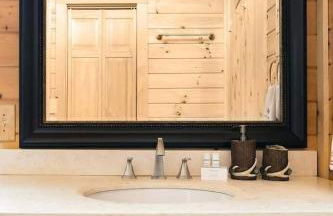 Romantic Chalet w/ Hot Tub close to Roan Mountain - Foto 11