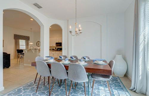 #350-Stunning Villa with Modern Decor, West Facing Pool Overlooking Private Conservation Land - Foto 16