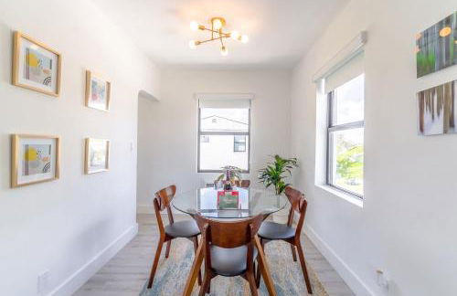 Renovated Apts with Kitchen, Fast WiFi, Smart TV, Roku & Pool Onsite 4 mi to Surfside Beach - Foto 63