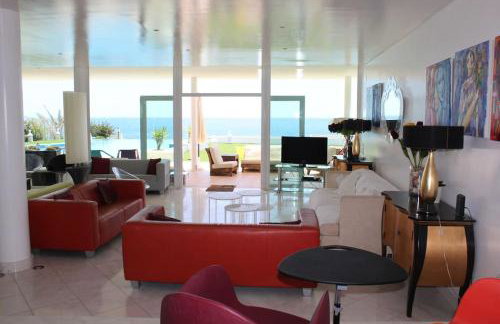 Breathtaking Villa with infinity pool over the sea - Foto 62