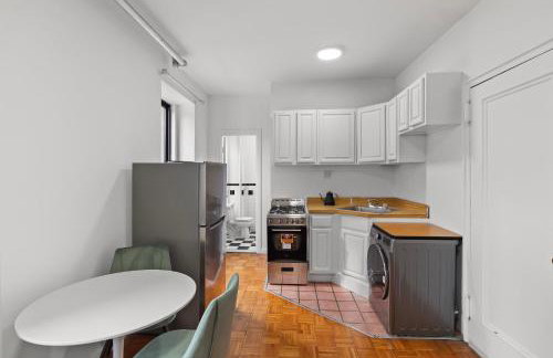 89-3FS Newly Furnished 2 Bedrooms UES - Foto 4