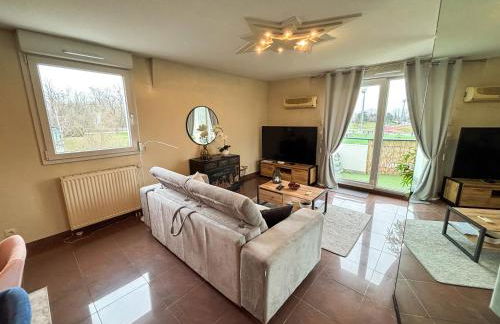 Le Green Field Lodge - Parking Gratuit - Standing - Centre Ville - Commerces à Proximité - Foto 21