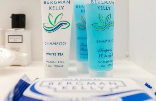 Aureum Stay Beachside Two Bedroom with Pool near Boca Beach - Foto 24