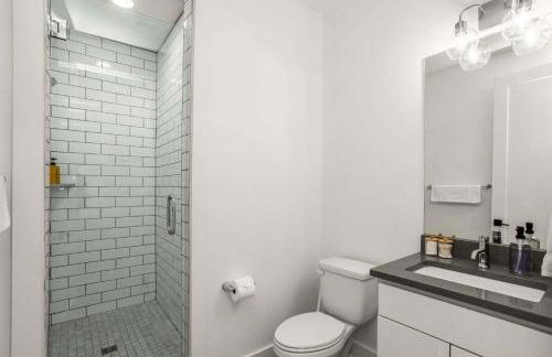 CHARM Near Broadway in Walkable 8th Ave S - Foto 8