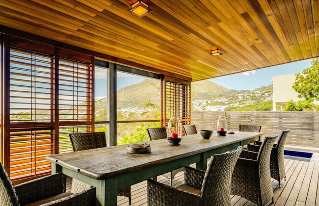 Spacious Apartment With Pool in Camps Bay - Photo 4