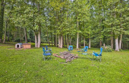 Quiet Home with Fire Pit - 1 Mi to Downtown Acworth! - Foto 20