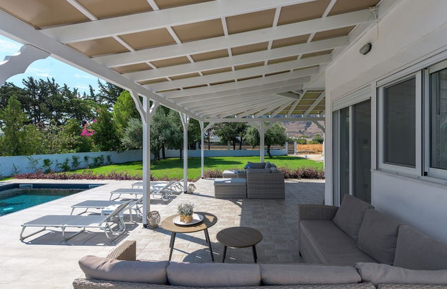 Casa Bianca Villa With Private Pool - Photo 19