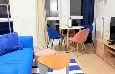 La maison colorée proche de Paris et Gare du Nord, parking gratuit - Foto 8