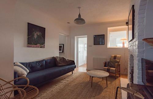 The Watch Tower by Bloom Stays - Photo 2