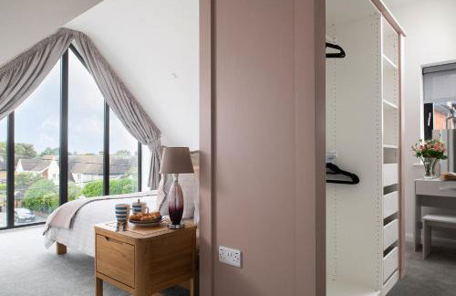 Spacious and modern family apartment, central and within walking distance to local amenities - Foto 18