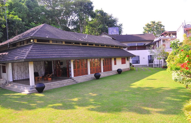 Serenity Lake Front Villa - Foto 65