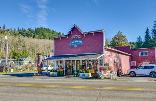 Historic Cupola Caboose with Mountain Views in Elbe - Photo 25
