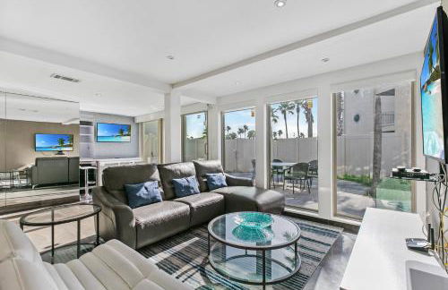 Upscale Modern Villa Private w Terrace in Bahia Mar Beachfront Resort, Heated Pool! - Photo 6