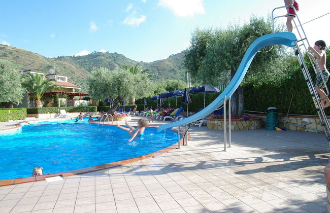 Beautiful Apartment for 5 People in Residence - Foto 16