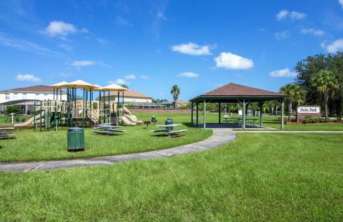 Fully Refurbished Vacation Home with South Facing Pool and Spa with Lake View in Quiet Community Nr Disney - Foto 36