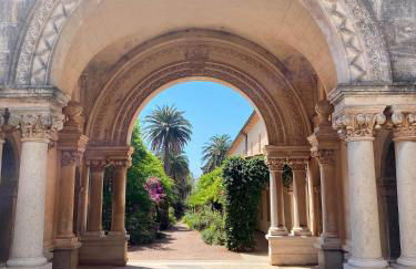 Luxury Family 2BR - Prime Location, Walk to Beach & Shopping, Sunny Balcony - By Totolulu Cannes Hoche - Foto 55