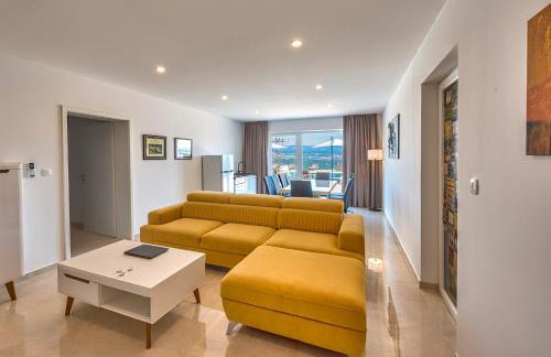 Villa Esarjo with Heated Pool and Sea View - Foto 57