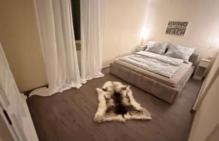 Forest View, ganzes Haus 100qm, 2 Schlafzimmer, 2 Bäder, Badewanne, Garten & Terrasse - Photo 38