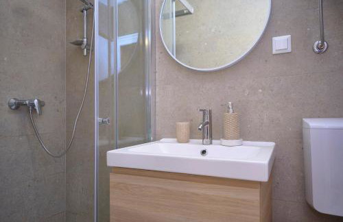 Sunny Apartment - Photo 21