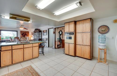 Horse-Friendly Ranch Retreat in Wickenburg! - Photo 12