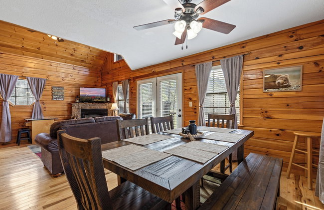 Bear Hideaway Cozy 3BR Cabin - Foto 29