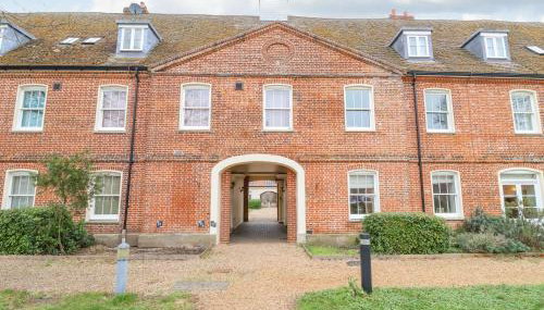 Feathers, Blythburgh - Foto 2