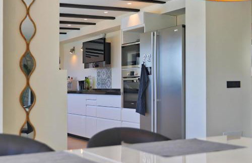 Amazing villa with panoramic views - Photo 17