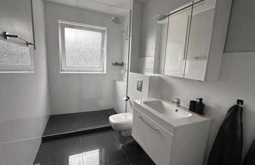 Aparthotel 9 min to Dus Airport & 17 min to DUS Messe - Foto 49