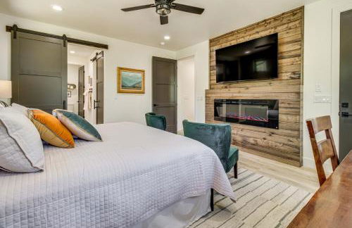 Torreon New Build with Deck and Outdoor Entertainment - Photo 16