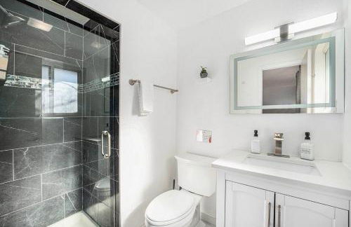 DenverRed Rocks 6BR Sleeps 14 Hot Tub - Foto 37