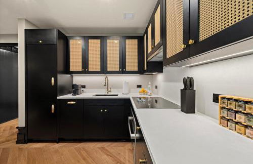 Freeman 802 by Rove Travel - 1BRCondo with Shared Amenities - Foto 10