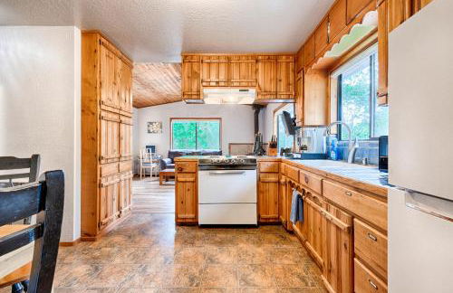 Petite Chalet with deck near Loch Lomond! - Foto 7