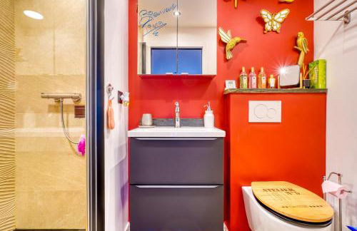 Le Petit Parisien- Bienvenue - Netflix - Terrasse - Parking - Porte de Paris - Climatisation - Guide visite à Paris OFFERT - Foto 14