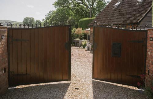 Coach House - Photo 4